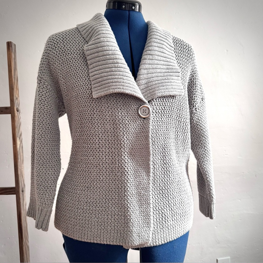 Vintage Jones New York Gray Cardigan with Wide Shawl Collar